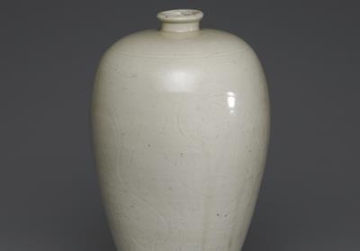 图片[3]-Meiping vase with incised lotus decoration, Ding ware, Northern Song dynasty, 11th-12th centuries-China Archive